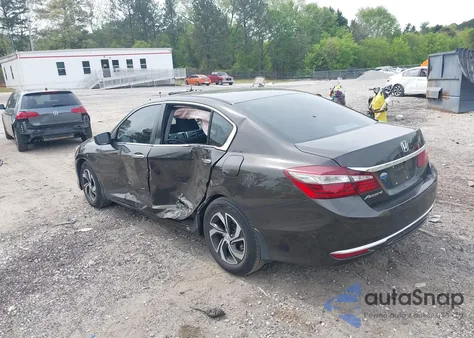 2017 Honda Accord Lx z USA, uszkodzony, nr VIN 1HGCR2F36HA294673